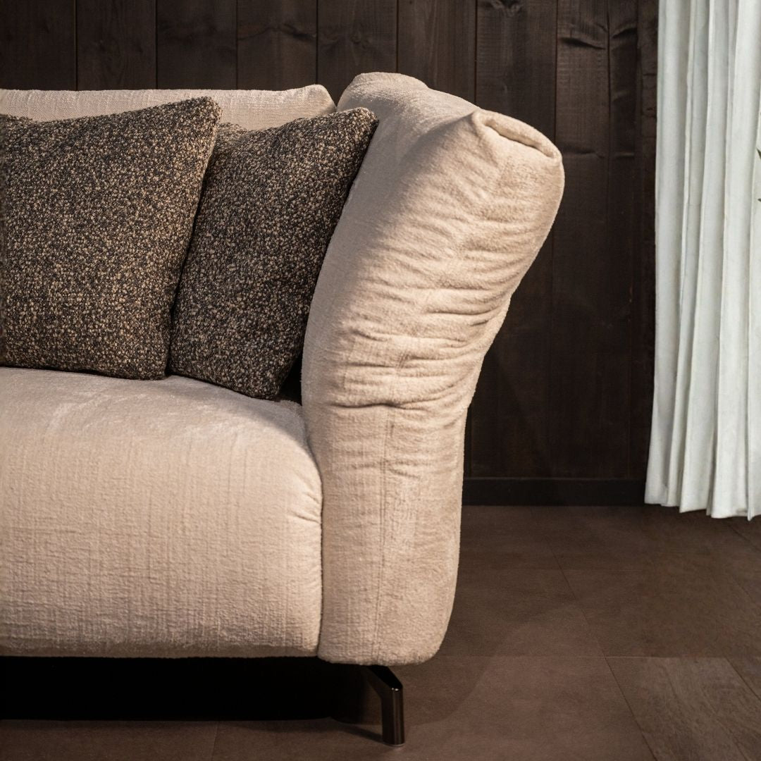 Aurora Grande Sofa