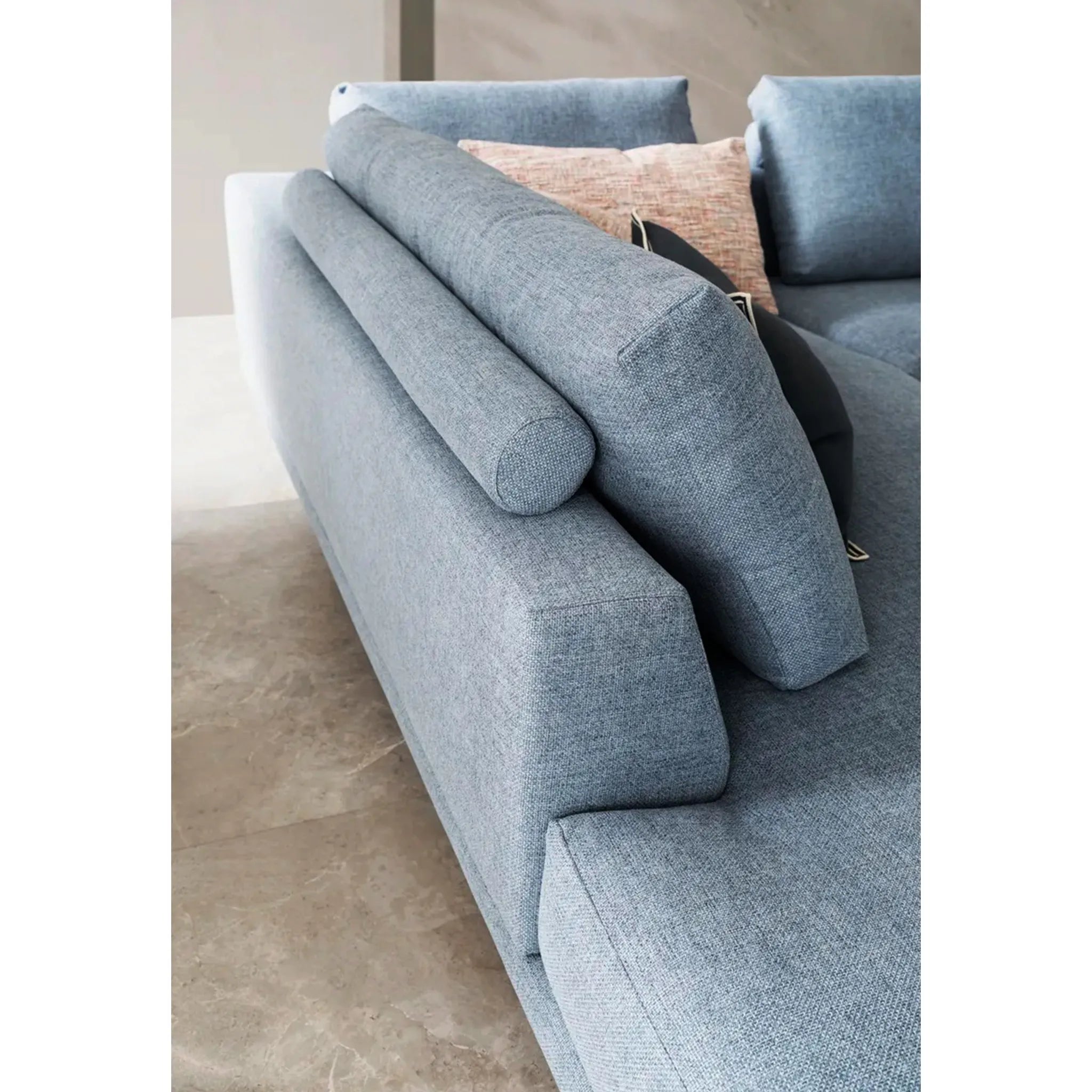 Hellblaues Jovella Eckabschluss Modulsofa von Wohnart mit bequemen Sitzkissen und modernen Design, ideal für gemütliche Wohnzimmer.