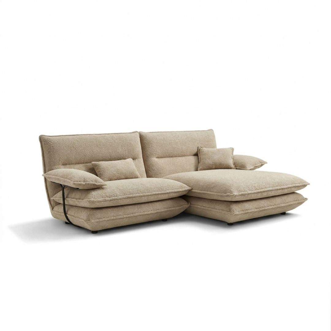 Incanto Alterego Modulsofa in Creme, organisches Design, italienisch hergestellt, Ecksofa mit modernen, bequemen Sitzflächen.